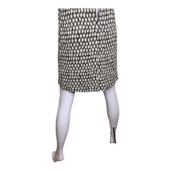 LOFT Ann Taylor dress size small floral print fitted cut 3/4 sleeve - Picture 9 of 12